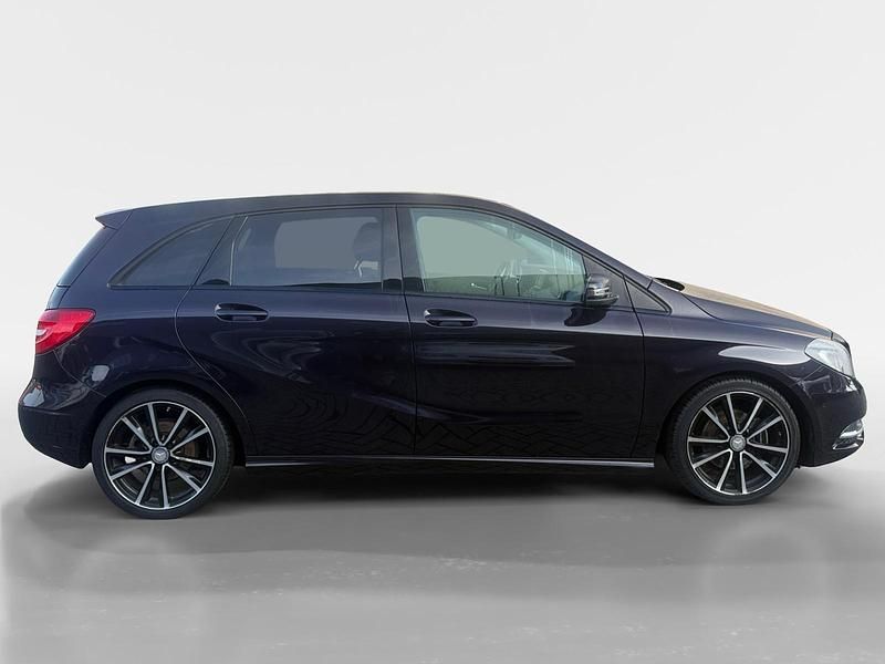 Occasion Mercedes B180 Ambition 2015 Paars MPV