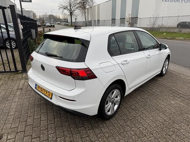 Occasion VW Golf VIII Life 116 PK (85 kW) 2021 Wit Hatchback