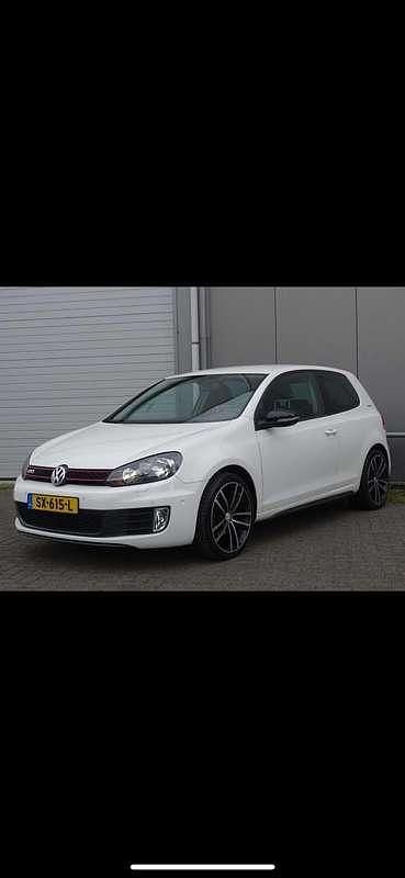Gebruikt 2010 VW Golf VI GTI Sedan | € 4.800 (Eerlijke prijs) - Afbeelding 1/4