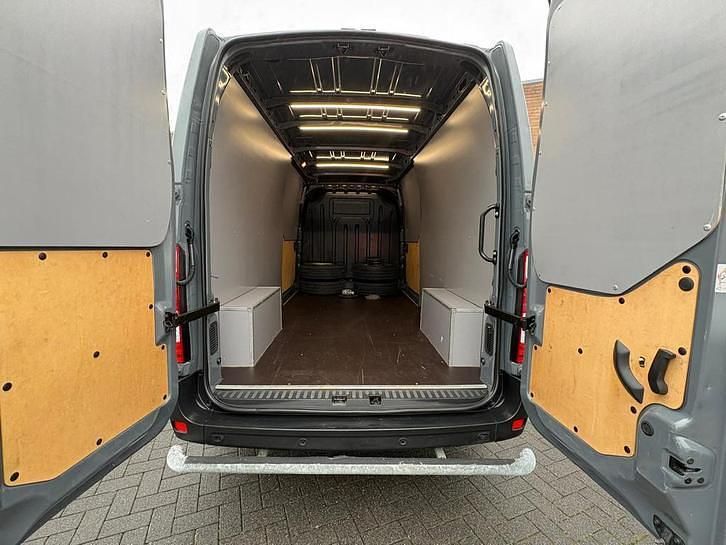 Occasion Renault Master 179 PK (131 kW) 2021 Grijs MPV