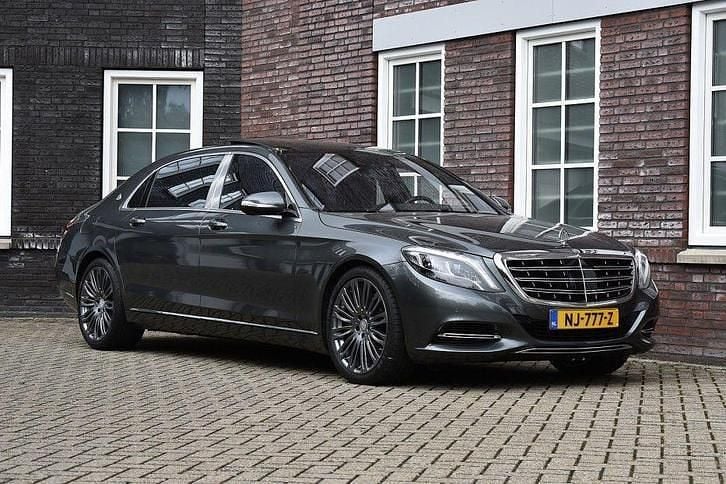 Grijs Gebruikt 2017 Mercedes S500 Maybach Sedan | € 67.950 - Afbeelding 1/4