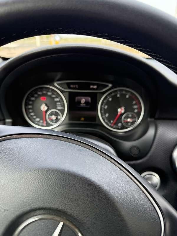 Zwart Gebruikt 2016 Mercedes A160 Ambition Stationwagen | € 9.000 (Super prijs) - Afbeelding 1/4