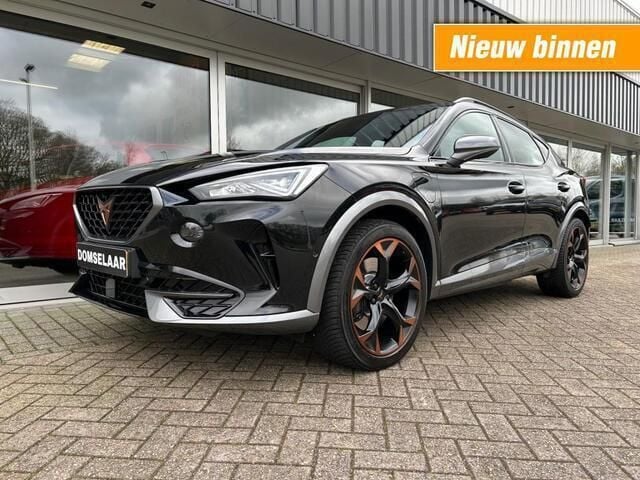 Zwart Gebruikt 2022 Cupra Formentor VZ SUV | € 33.945 (Iets duurder) - Afbeelding 1/4