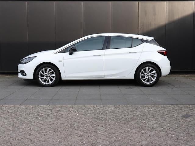 Occasion Opel Astra Business Elegance 2021 Wit Hatchback