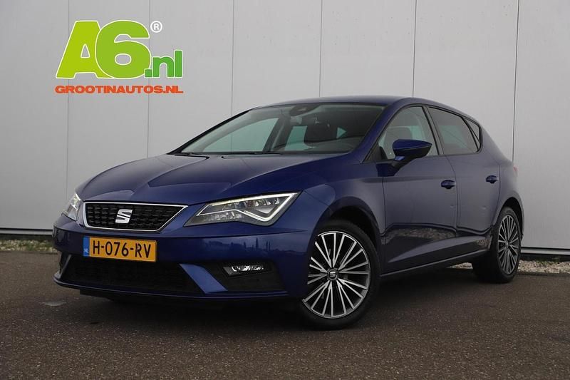 Blauw Gebruikt 2020 Seat Leon Beats Hatchback | € 14.949 (Eerlijke prijs) - Afbeelding 1/4