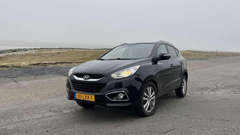 Zwart Occasion 2010 Hyundai ix35 SUV | € 9.999 (Eerlijke prijs) - Afbeelding 1/4