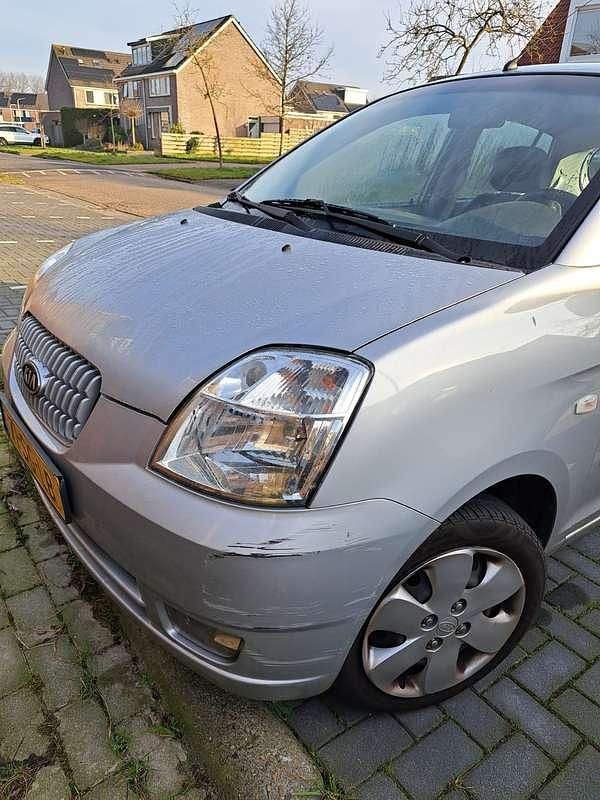 Zilver Gebruikt 2005 Kia Picanto EX Hatchback | € 1.250 (Eerlijke prijs) - Afbeelding 1/1
