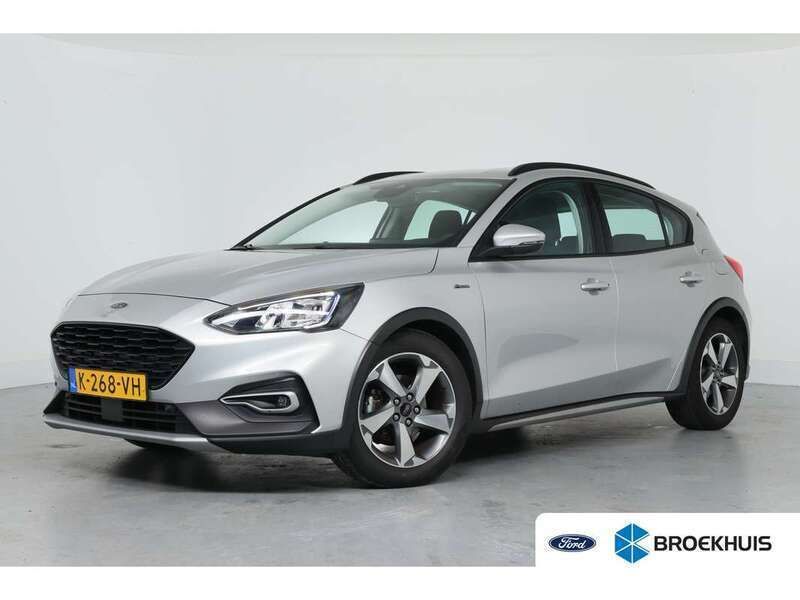 Grijs, metallic lak Gebruikt 2021 Ford Focus Business Edition Hatchback | € 18.900 (Eerlijke prijs) - Afbeelding 1/4