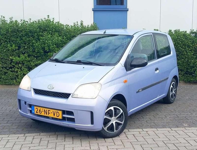 Paars Gebruikt 2003 Daihatsu Cuore Hatchback | € 1.350 (Eerlijke prijs) - Afbeelding 1/4