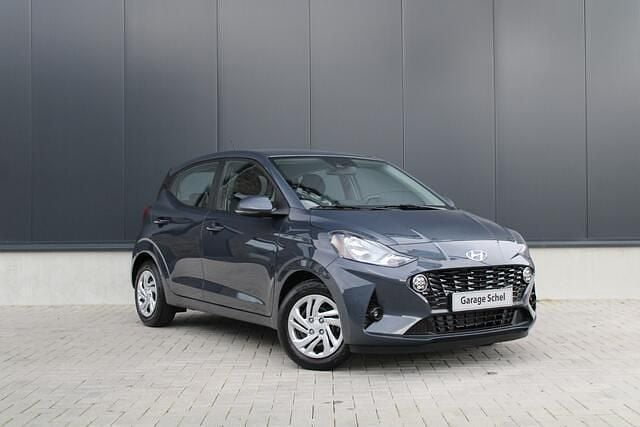 Occasion Hyundai i10 Comfort 67 PK (49 kW) 2023 Grijs (metallic) Hatchback