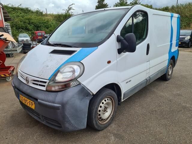 Wit Gebruikt 2005 Nissan Primastar MPV | € 2.250 - Afbeelding 1/4