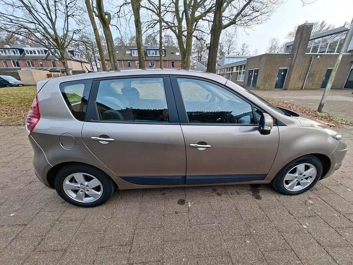 Occasion Renault Scénic III 140 PK (102 kW) 2010 MPV