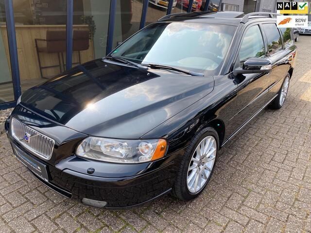 Zwart Gebruikt 2006 Volvo V70 Stationwagen | € 13.945 - Afbeelding 1/4