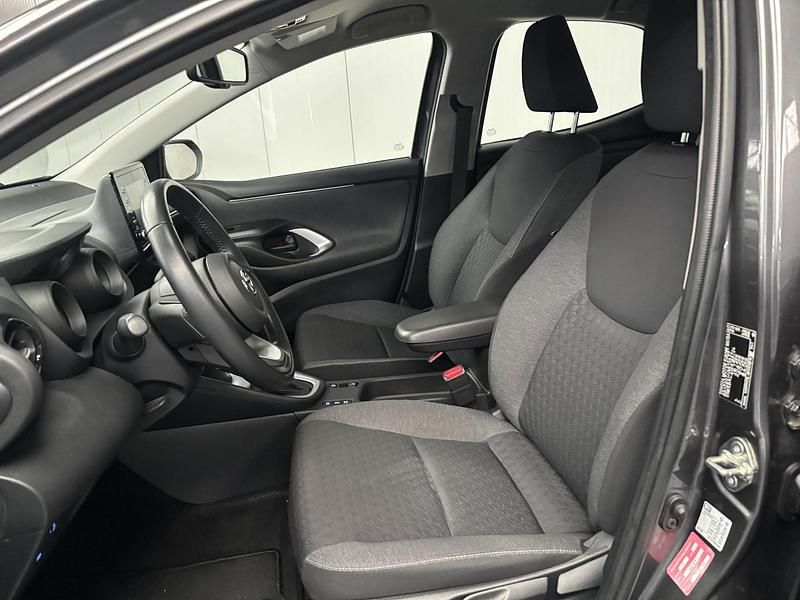 Occasion Toyota Yaris Hybrid 2026 Grijs Hatchback