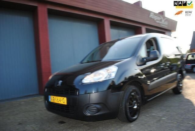 Zwart Gebruikt 2013 Peugeot Partner MPV | € 5.950 - Afbeelding 1/4