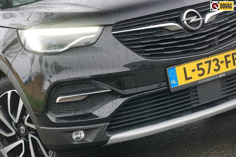 Zwart Occasion 2018 Opel Grandland X Ultimate SUV | € 13.725 (Iets duurder) - Afbeelding 1/4