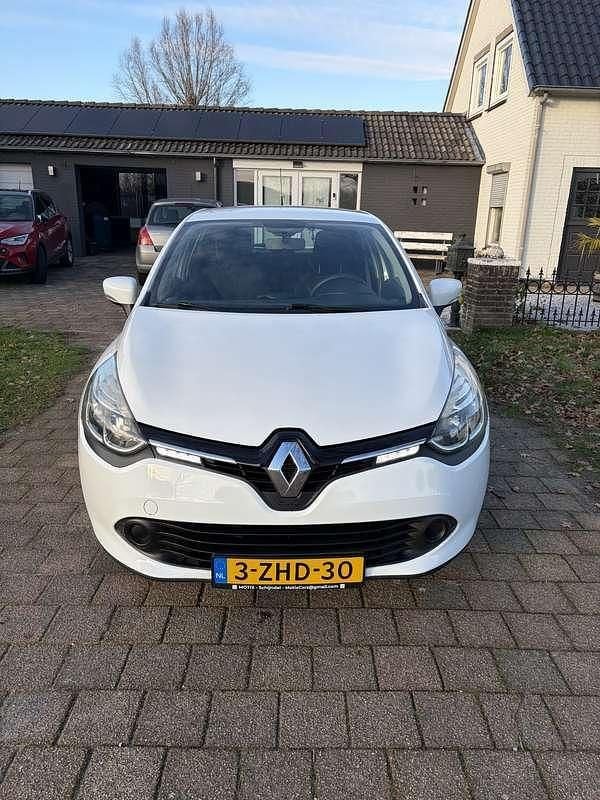Wit Gebruikt 2015 Renault Clio IV Hatchback | € 5.699 (Goede deal) - Afbeelding 1/4