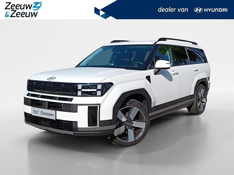 Wit Nieuw 2025 Hyundai Santa Fe Premium SUV | € 59.940 (Duur) - Afbeelding 1/4