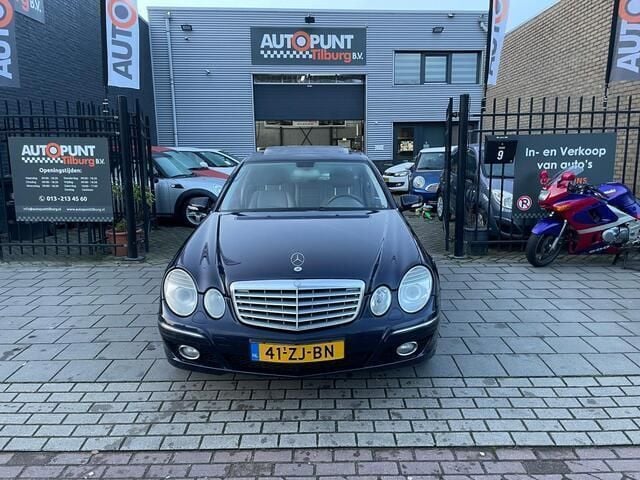 Occasion Mercedes E320 Elegance 224 PK (164 kW) 2006 Blauw, metallic lak Sedan