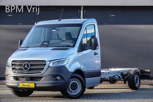 Zilver Nieuw 2024 Mercedes Sprinter Van | € 54.950 - Afbeelding 1/4