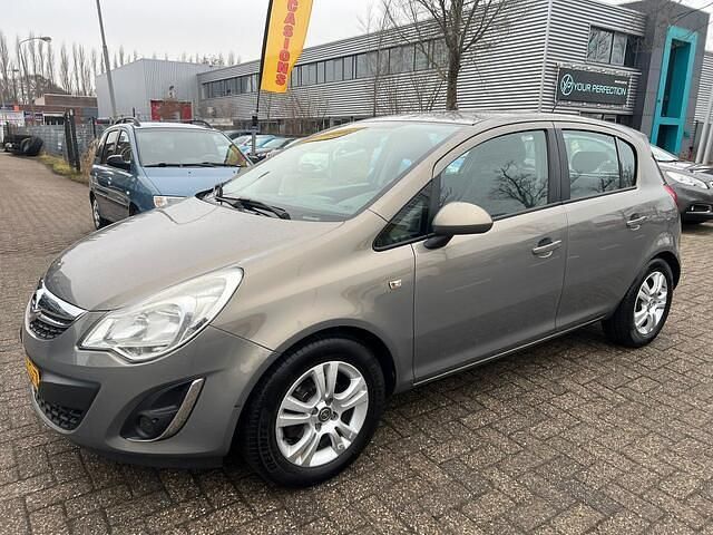 Occasion Opel Corsa 86 PK (63 kW) 2013 Bruin (metallic) Hatchback