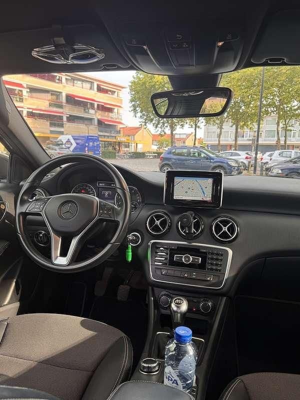 Grijs Gebruikt 2013 Mercedes A180 Ambition Hatchback | € 12.250 (Duur) - Afbeelding 1/4