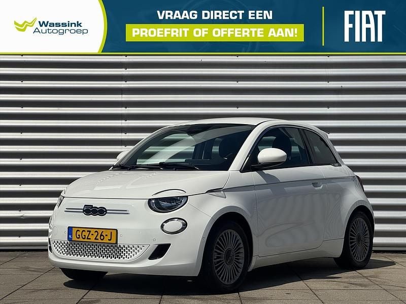 Wit Gebruikt 2024 Fiat 500e Urban Hatchback | € 23.940 (Eerlijke prijs) - Afbeelding 1/4