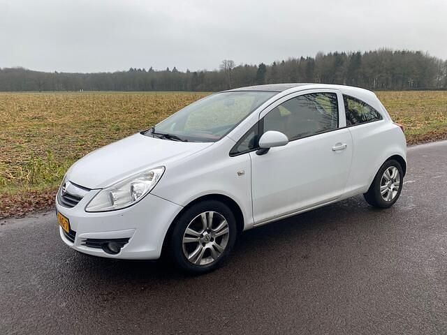 Occasion Opel Corsa Enjoy 80 PK (58 kW) 2008 Wit Hatchback