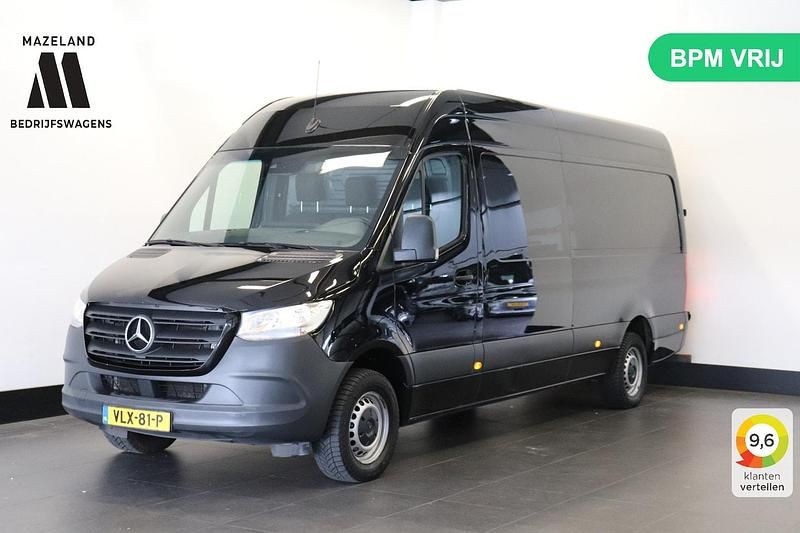 Zwart Gebruikt 2021 Mercedes Sprinter Van | € 23.900 (Eerlijke prijs) - Afbeelding 1/3