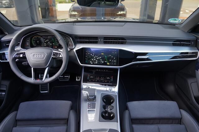 Zwart Gebruikt 2024 Audi A6 Competition Stationwagen | € 62.900 (Iets duurder) - Afbeelding 1/1