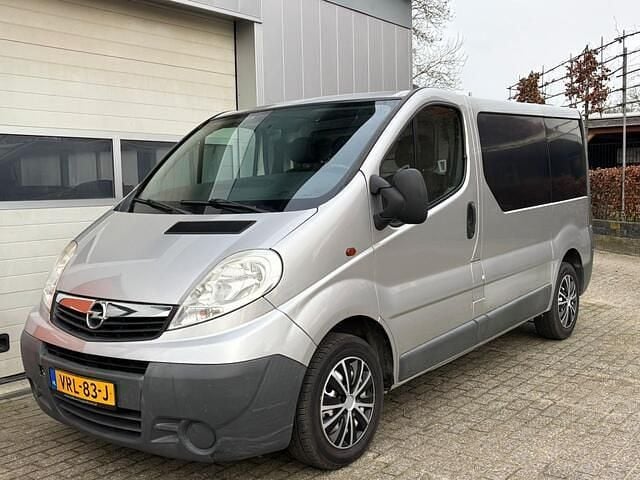Grijs Gebruikt 2008 Opel Vivaro MPV | € 7.999 (Eerlijke prijs) - Afbeelding 1/4