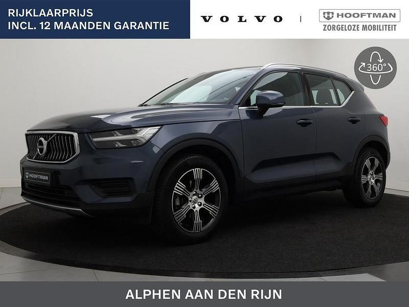 723 denim blue metallic Occasion 2019 Volvo XC40 Inscription SUV | € 27.900 (Eerlijke prijs) - Afbeelding 1/4