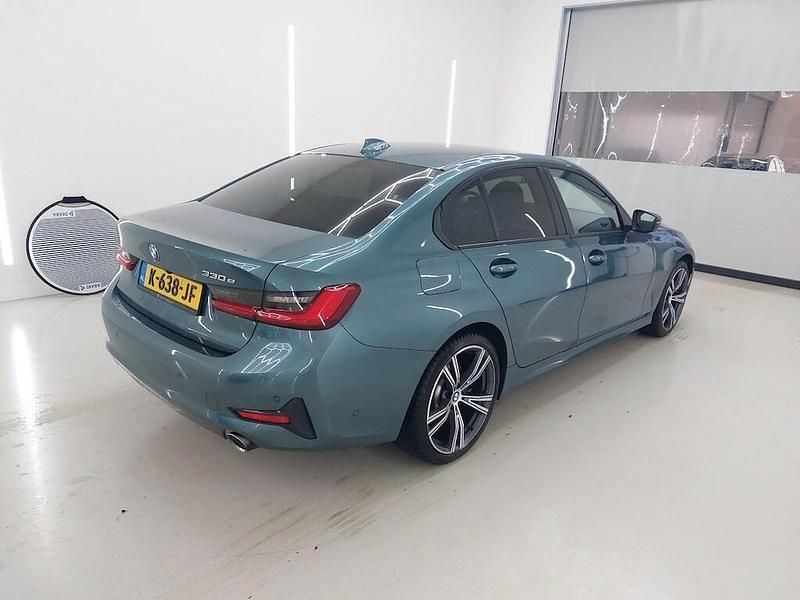 Occasion BMW 330 184 PK (135 kW) 2021 Blauw Sedan