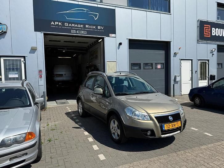 Gebruikt 2007 Fiat Sedici SUV | € 3.275 (Iets duurder) - Afbeelding 1/4
