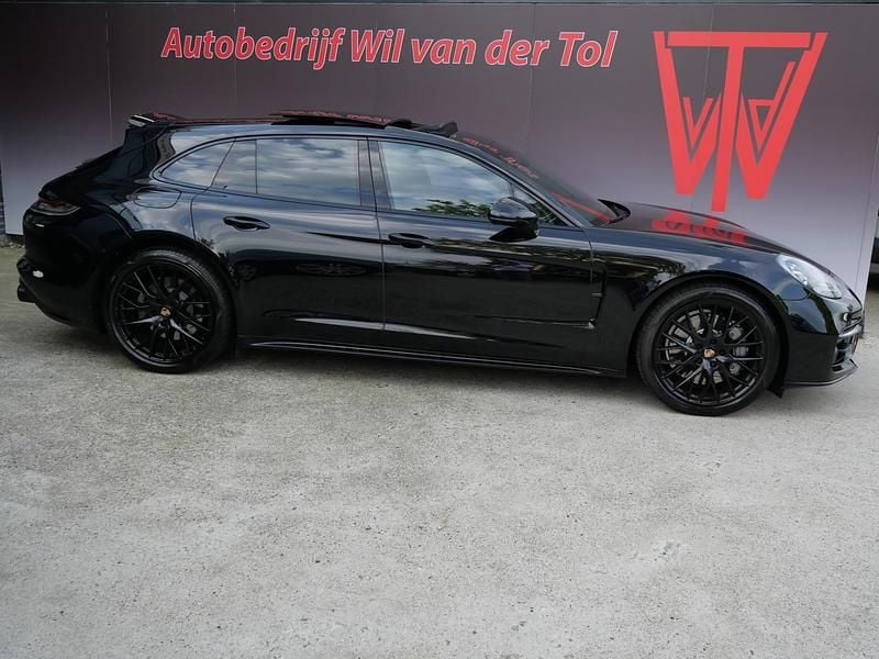 Zwart Gebruikt 2021 Porsche Panamera S E-Hybrid Sport Turismo Sedan | € 76.900 (Super prijs) - Afbeelding 1/4