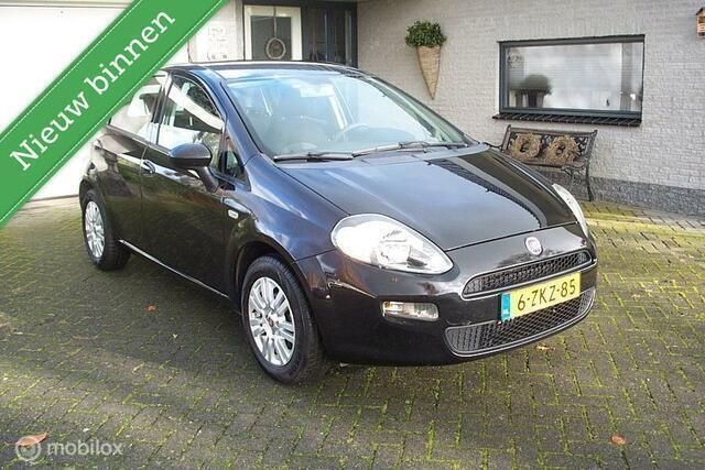 Zwart Gebruikt 2013 Fiat Punto Evo Pop Hatchback | € 5.250 (Eerlijke prijs) - Afbeelding 1/4