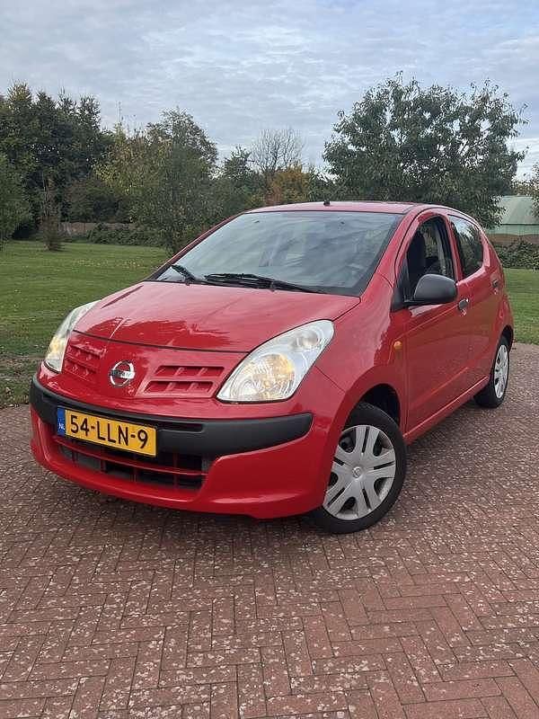 Rood Gebruikt 2010 Nissan Pixo Visia Hatchback | € 1.800 (Goede deal) - Afbeelding 1/4