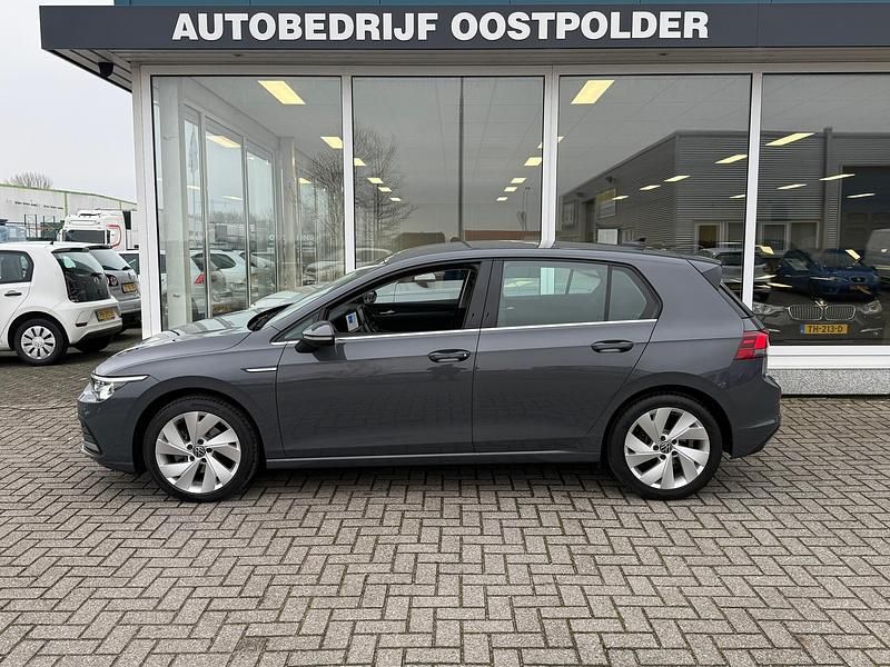 Occasion VW Golf VIII Style 150 PK (110 kW) 2023 Grijs Hatchback