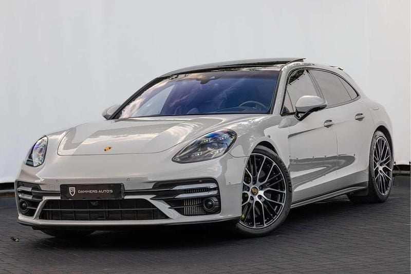 Grijs, metallic lak Gebruikt 2022 Porsche Panamera Turbo S Sport Turismo Sedan | € 113.900 (Goede deal) - Afbeelding 1/4