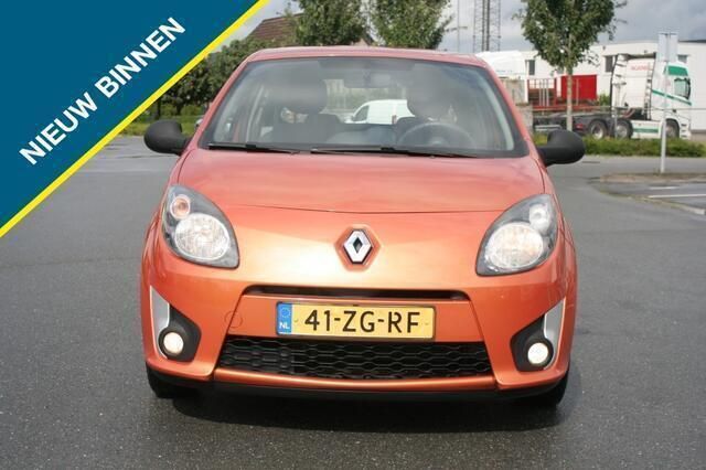 Oranje Gebruikt 2008 Renault Twingo Dynamique Hatchback | € 2.999 (Eerlijke prijs) - Afbeelding 1/4