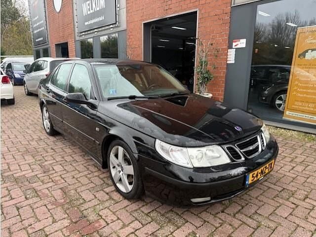 Zwart Gebruikt 2004 Saab 9-5 Aero Sedan | € 3.450 (Eerlijke prijs) - Afbeelding 1/4