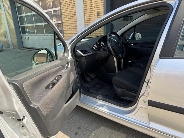 Occasion Peugeot 207 97 PK (71 kW) 2009 Grijs Hatchback