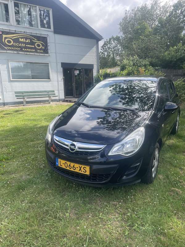Gebruikt 2013 Opel Corsa Sedan | € 3.250 (Goede deal) - Afbeelding 1/4