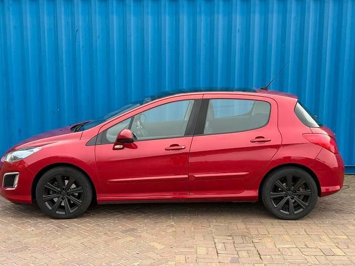 Occasion Peugeot 308 Signature Sky 156 PK (114 kW) 2011 Rood Hatchback