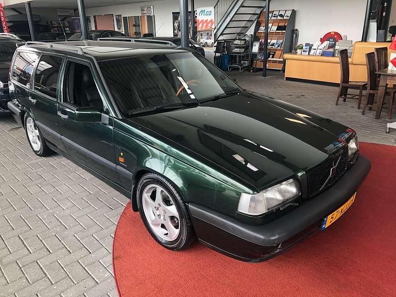 Groen Gebruikt 1994 Volvo 850 Stationwagen | € 7.500 - Afbeelding 1/4