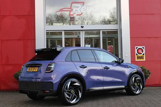 Occasion Abarth 600e Scorpionissima 206 kW (281 PK) 2025 Paars SUV