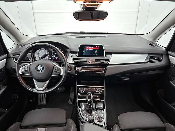 Occasion BMW 218 Executive 140 PK (102 kW) 2018 Blauw Stationwagen