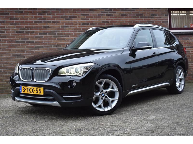 Zwart Occasion 2014 BMW X1 Executive SUV | € 7.949 (Super prijs) - Afbeelding 1/4