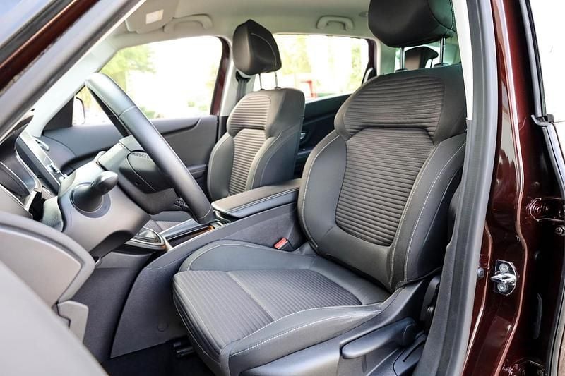 Occasion Renault Grand Scénic IV Business 116 PK (85 kW) 2021 Rood MPV