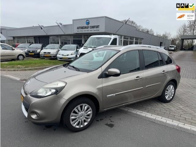 Bruin Gebruikt 2013 Renault Clio GrandTour Collection Stationwagen | € 2.999 - Afbeelding 1/4